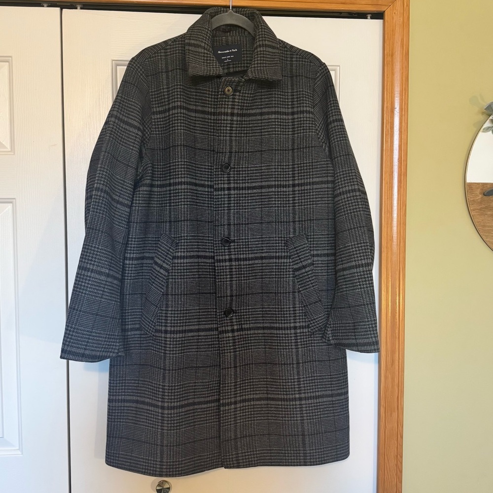 Abercrombie & Fitch Gray Plaid Trench Coat